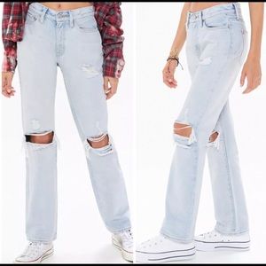 Urban Outfitters BDG light wash bootcut Jean with holes in knee